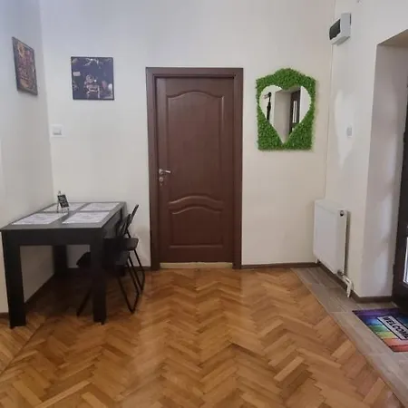 Apartment Happy Mood 5