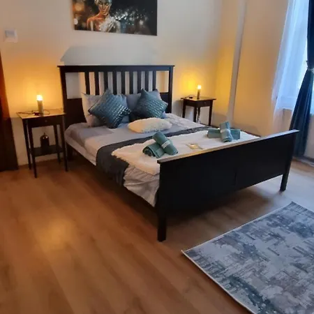Apartment Happy Mood 5