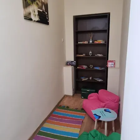 Apartment Happy Mood 5 *